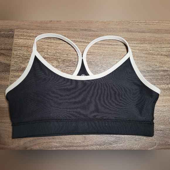 Reversible Lululemon Sports Bra - Picture 6 of 9